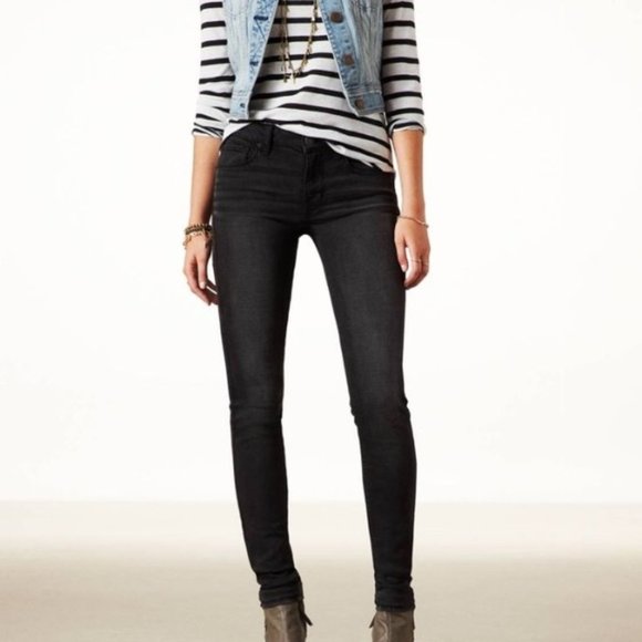 American Eagle Outfitters Denim - AMERICAN EAGLE hi-rise straight super stretch skin